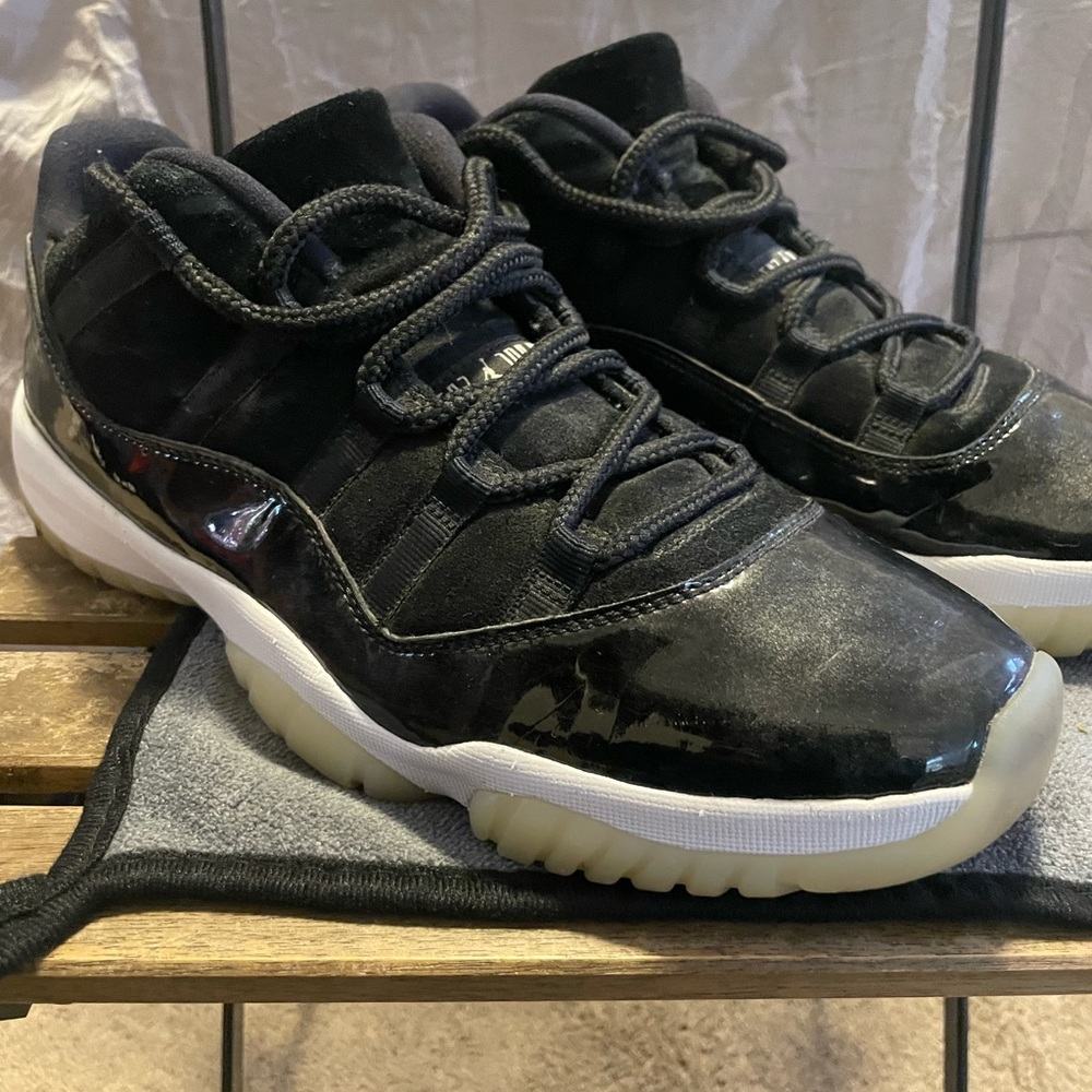 Air Jordan 11 low